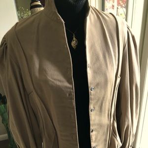 Unique Frontier Classics Lite Wright Jacket …. Size Large Non smoking home